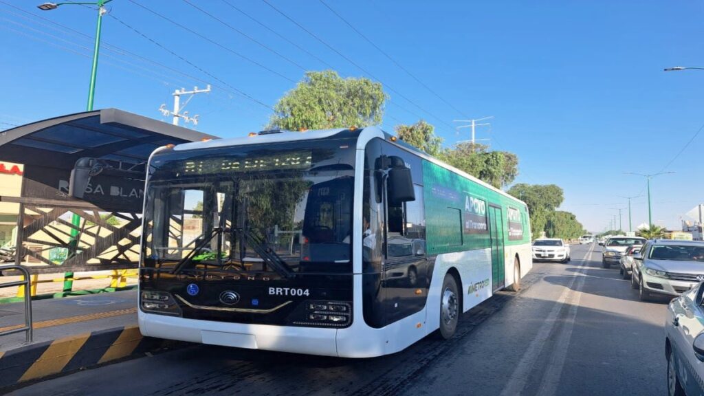 Línea 3 de MetroRed extiende servicio nocturno en Circuito Potosí