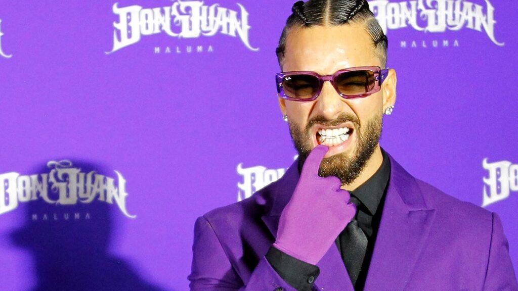 fan intenta besar a Maluma