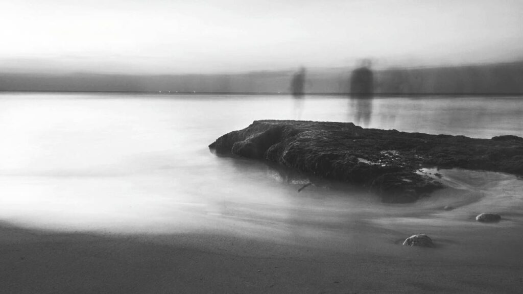 Captan a supuesto fantasma en foto de vacaciones en Acapulco