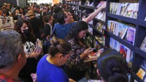 Fiscalía de Jalisco procesa a guardia que fracturó la nariz a un joven en la FIL