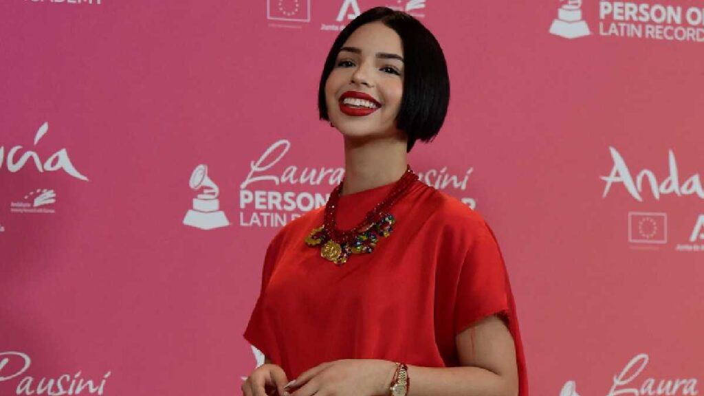 Angela Aguilar Cine Bolero