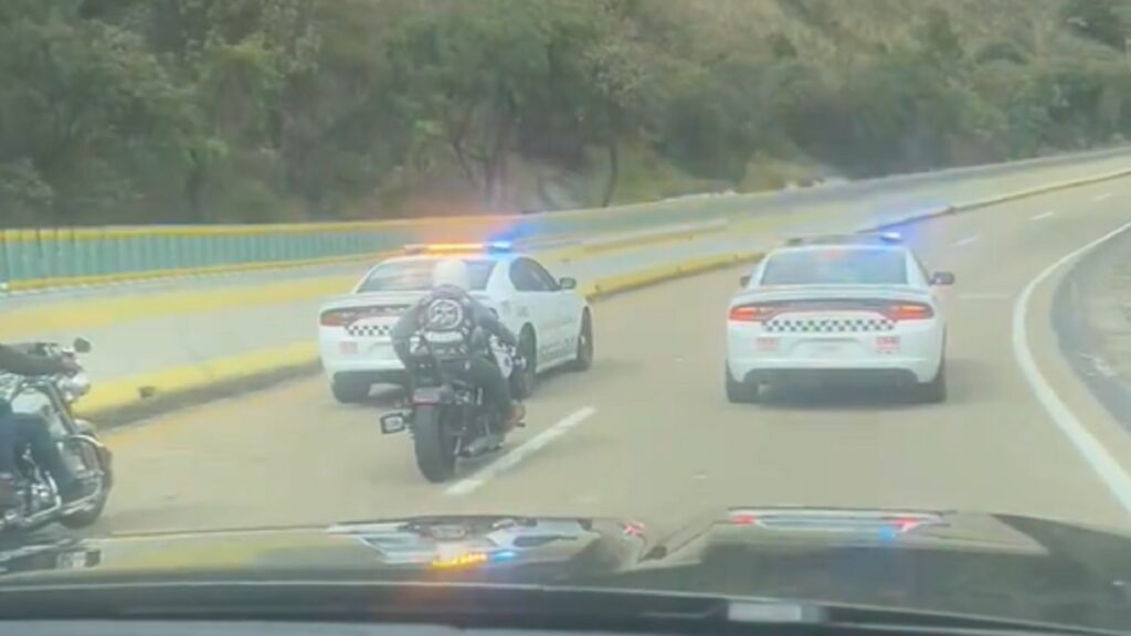 autopista-mexico-cuernavaca-mujer-se-viraliza-por-polemico-video