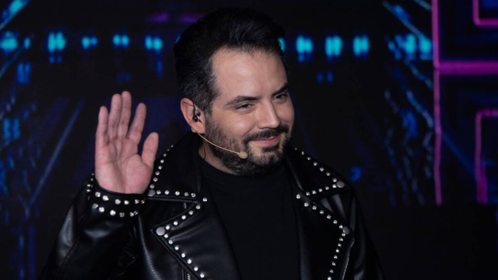 José Eduardo Derbez hijo de victoria Ruffo y Eugenio Derbez
