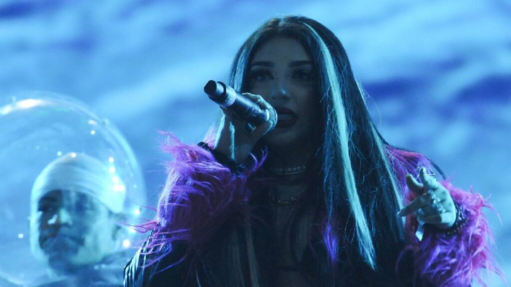 bellakath-explota-contra-conductores-de-primera-mano-asi-reaccionaron