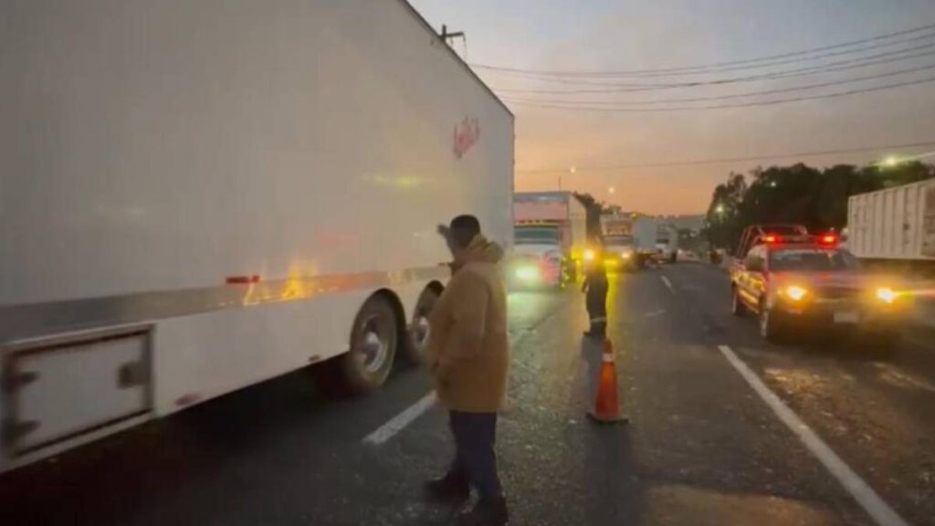 TRAILER TLALNEPANTLA