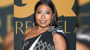 Yalitza Aparicio sorprende en “La Casita” durante concierto de Bad Bunny