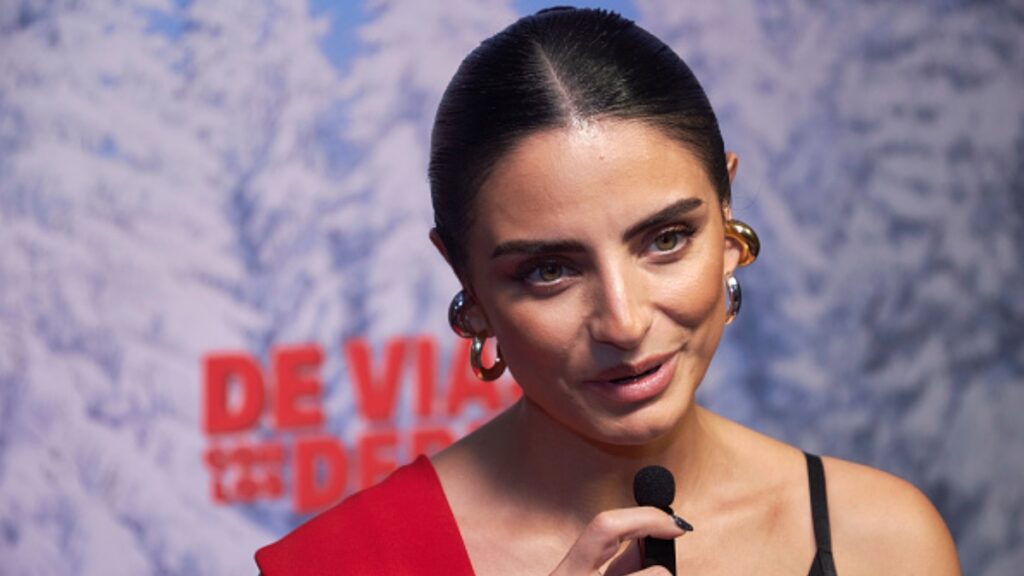 Aislinn Derbez durante la presentación de "De Viaje con los Derbez 4".