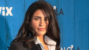 Tunden a Bárbara de Regil por presentar a John Lennon en Supernova Génesis