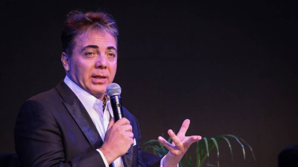 Cristian Castro, cantante e hijo de Verónica Castro y Manuel "loco" Valdes