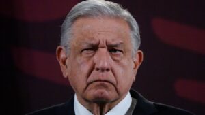 El Presidente se siente por encima de la ley