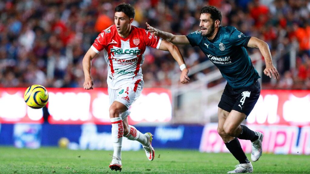 Necaxa gana 1-0 a Chivas