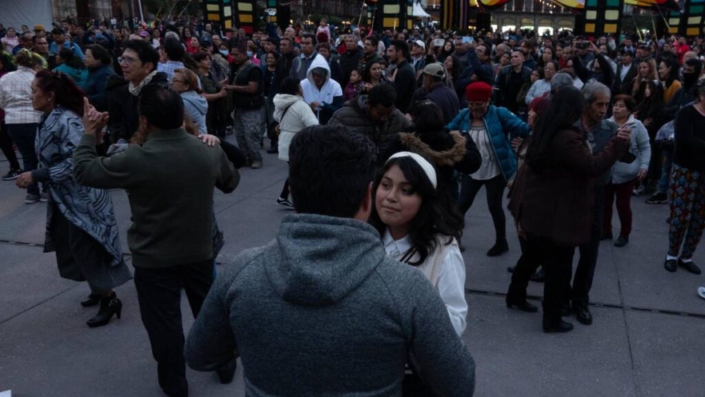 SONORA SANTANERA ZOCALO 14 DE FEBRERO DIA DEL AMOR Y LA AMISTAD