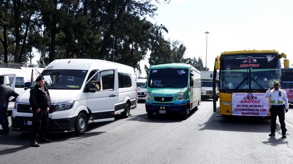 transportistas-de-varios-estados-avanzan-a-cdmx