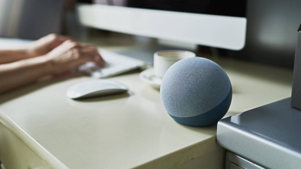 BOCINA INTELIGENTE REZAR