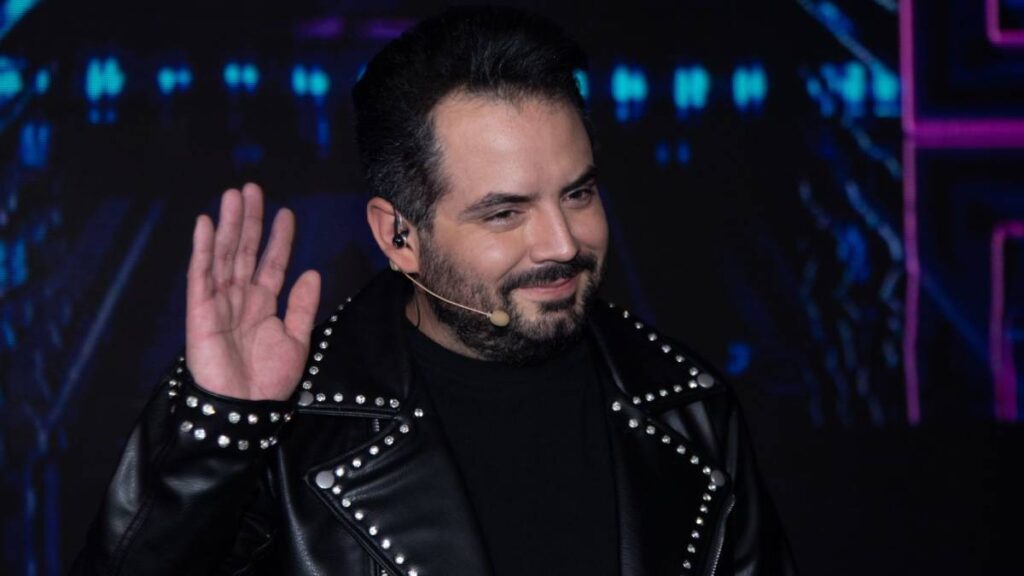 José Eduardo Derbez celebra primer baby shower