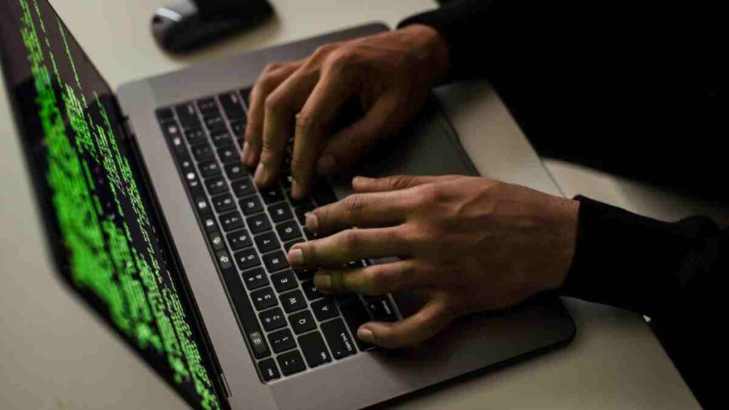 Hacker vs Cracker: Entiende sus diferencias