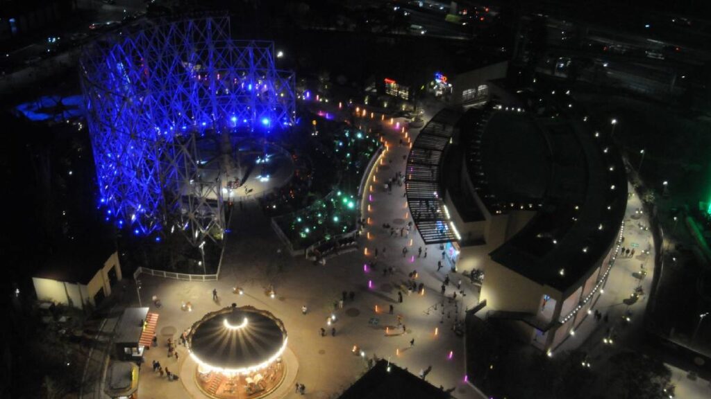 Inauguran el Parque Urbano Aztlán