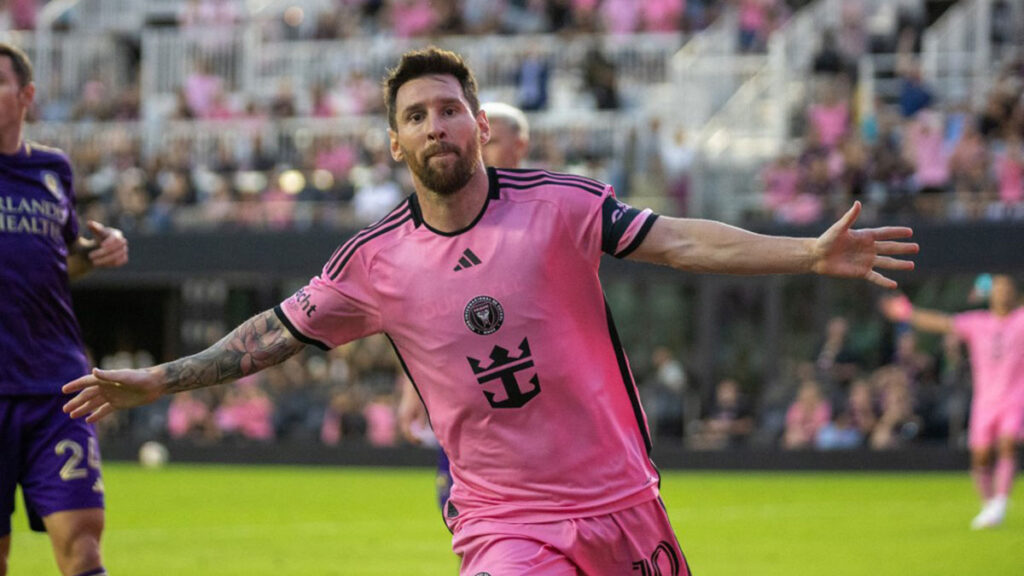 PAPA DEL AÑO: MESSI DA BALONAZO A NIÑA Y ASI REACCIÓN EL PADRE