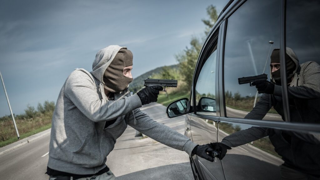 mexico-cuernavaca-ponen-piedras-en-la-carretera-para-robar