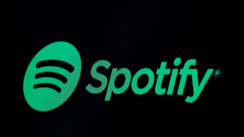 Spotify alista batalla contra YouTube y lanza videos musicales