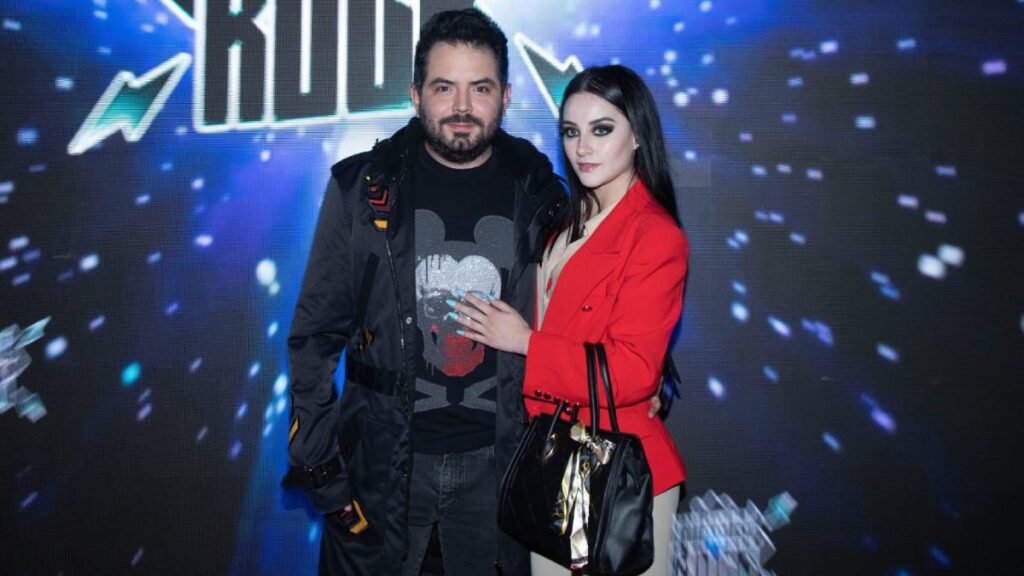 José Eduardo Derbez y su novia se convertirán en papás.