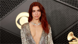 Dua Lipa podría ser la próxima “chica Almodóvar”