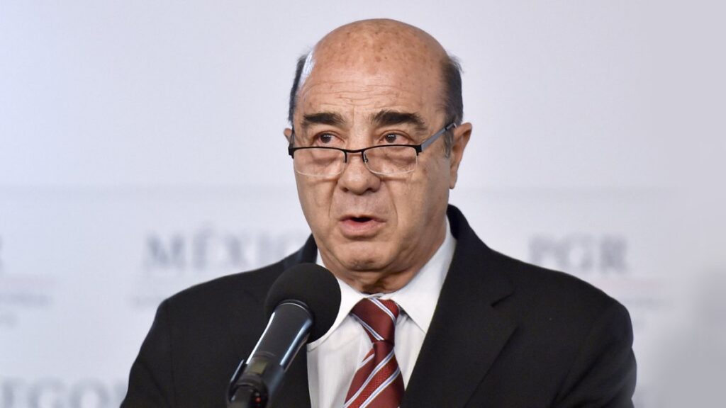 El Primer Tribunal Colegiado en materia Penal otorgó la prisión domiciliaria al extitular de la entonces PGR, Jesús Murillo Karam