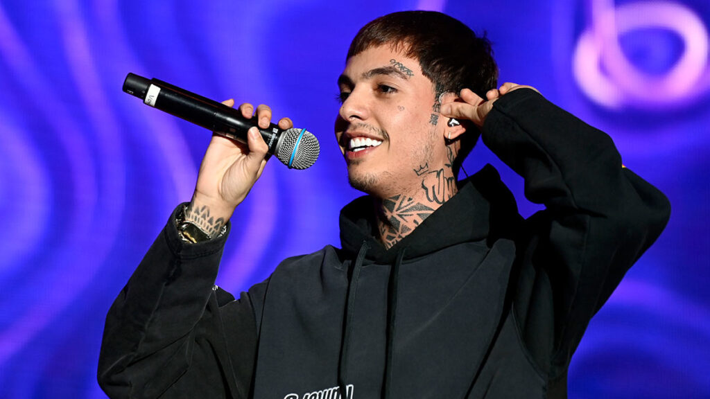 Natanael Cano portada ELLE Man look