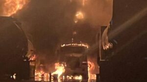 Tlahuelilpan, de nuevo en llamas: explotan 5 pipas de gas; IMÁGENES