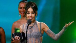 ¡Ni se ve ni se siente! Danna Paola coincide con Eiza, dice que mexicanos no la apoyan
