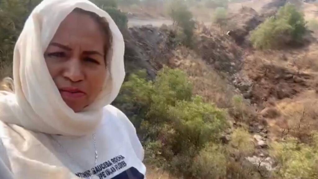 MADRE BUSCADORA CREMATORIO FOSAS