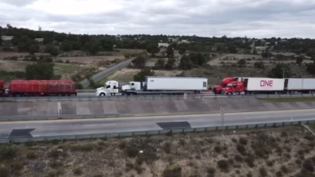 Brota Gasolina De Coladera De Neza