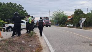 Abandonan tres cadáveres en bolsas negras en la Autopista del Sol