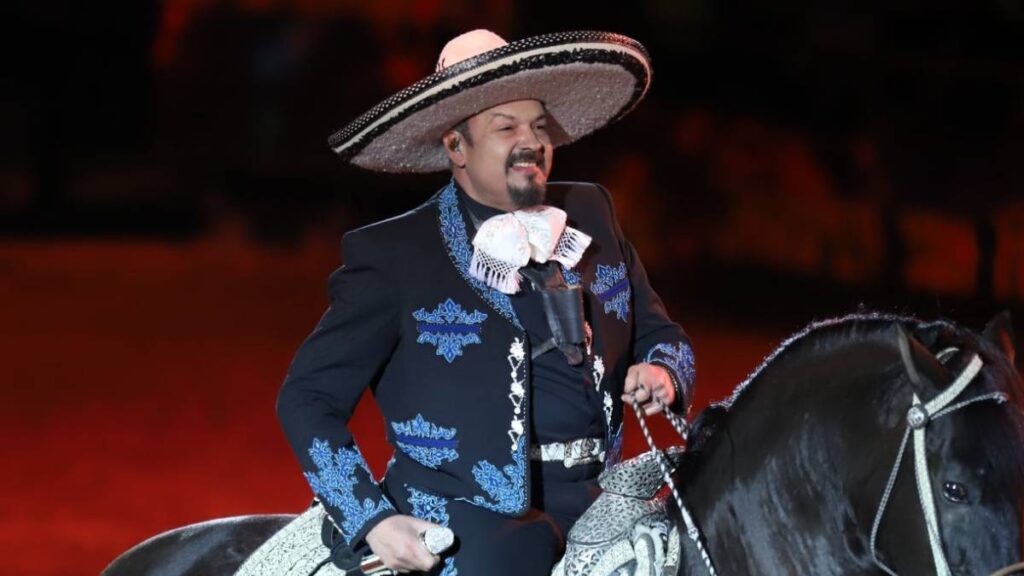 Pepe Aguilar responde a romance de angela Aguilar y Nodal