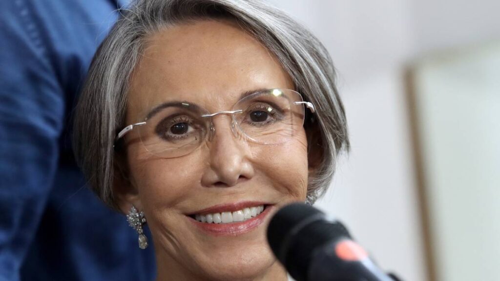 Florinda Meza se reúne con el Papa Francisco