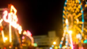 Atrapados en el aire: falla juego y grúa rescata a 10 personas en la Feria Nacional de San Marcos