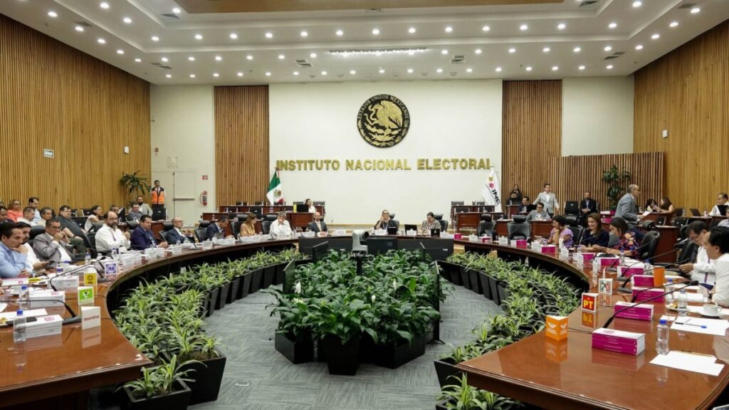 El INE destacó los resultados electorales, tras el voto por voto