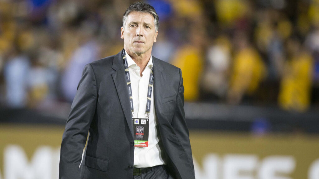 Robert Dante Siboldi niega las acusaciones sobre supuesta filtración