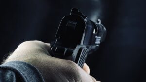 Hombre dispara contra casa de su expareja en Tlaxcala y es detenido