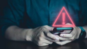 Crece el uso de celulares dummies para evitar asaltos en transporte público