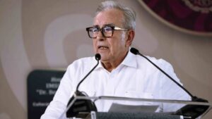 Rocha califica como "comunes" los ataques a policías tras agresión a jefe policiaco en Culiacán