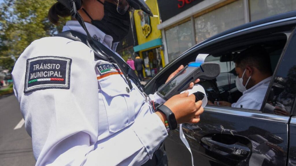 INEGI actualiza la UMA 2026 y aumentan infracciones de tránsito en Baja California