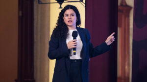 Luisa María sale de Morena y Ariadna Montiel entra al rescate