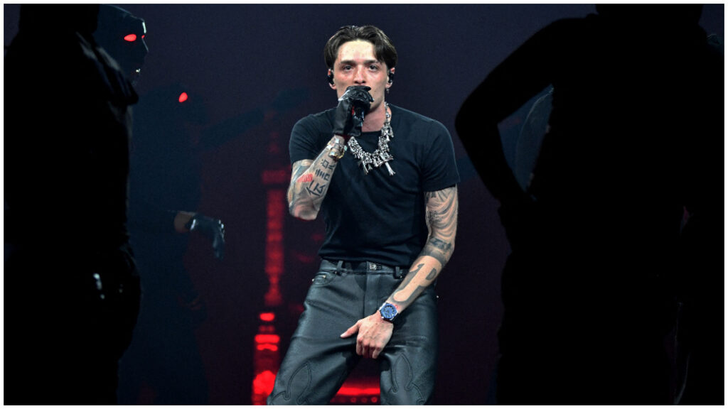 Peso Pluma: Hanna Howell lo acusa de infiel y pide que le regrese su perro