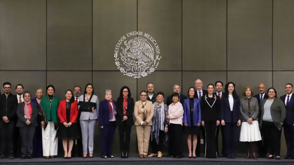 Cambio de titulares en secretarías federales.