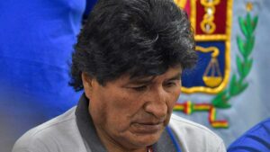 Fiscalía de Bolivia gira orden de aprehensión contra Evo Morales