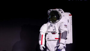 La primera mujer en ir al espacio usará un traje espacial hecho por Prada 