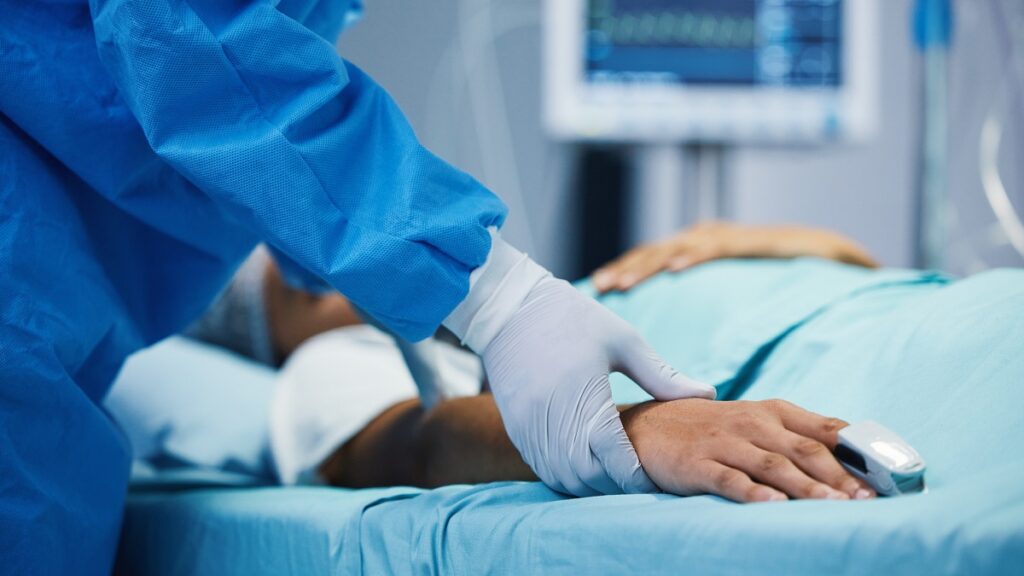 DAN DE ALTA A CINCO HERIDOS TRAS ATAQUE A BAR "LOS CANTARITOS" EN QUERÉTARO