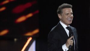 ¡Salió el Sol! Luis Miguel regala boletos para su show a mujer que le “arruinó” el festejo de cumpleaños