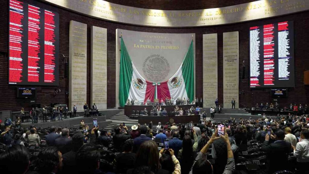 Mediante una reforma a la Ley Orgánica de la Administración Pública Federal, la Cámara de Diputados aprobó la creación de las siguientes secretarías: